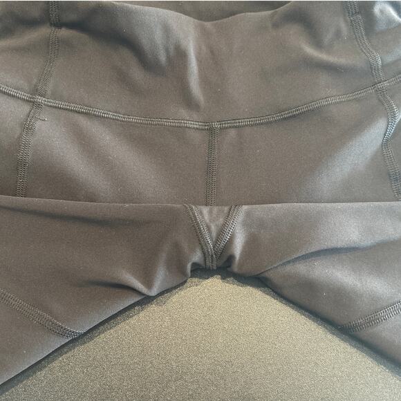 Lululemon Invigorate Crop 22” Leggings, Everlux Black, Women’s Size 2 - Picture 4 of 8